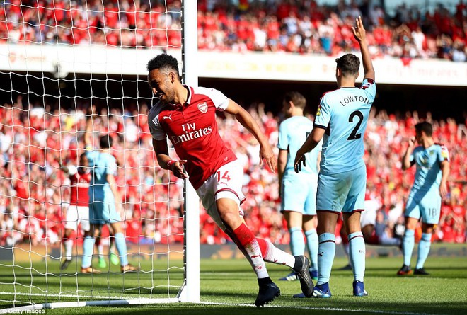 Ngày Wenger chia tay Emirates, Arsenal đại thắng 5-0 - Ảnh 5.