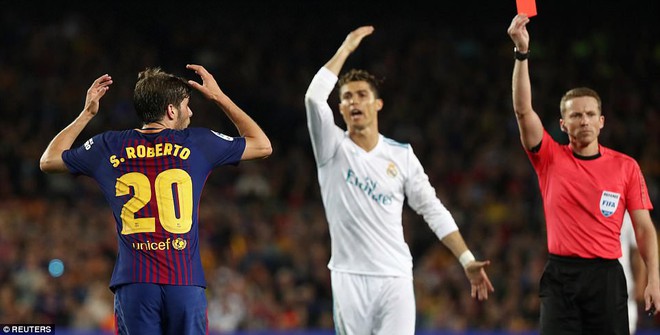 Messi và Ronaldo cùng nổ súng trong trận El Clasico nhuốm màu bạo lực - Ảnh 13.