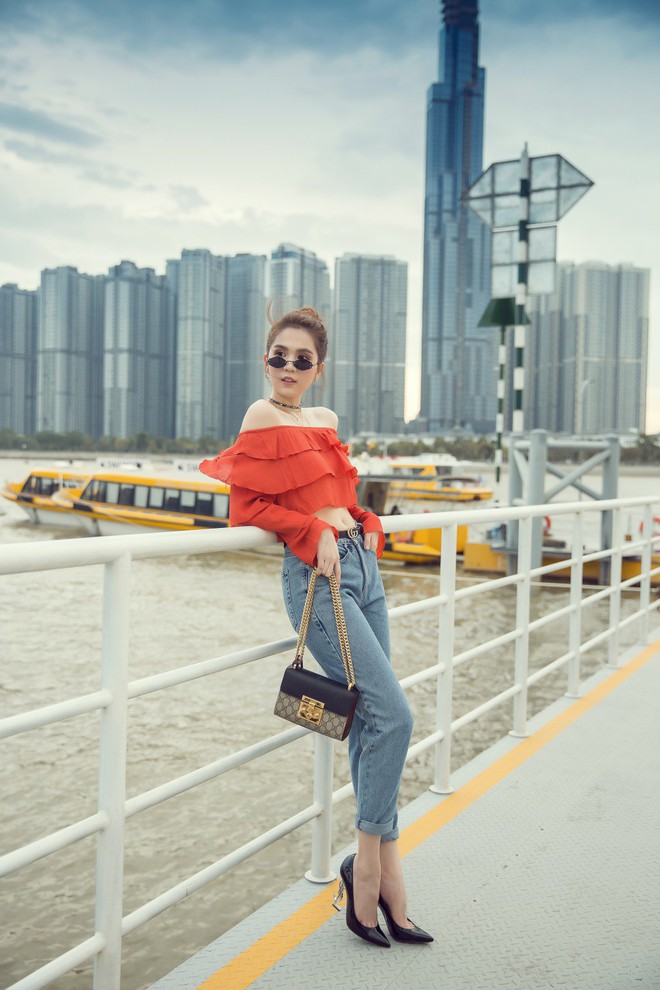 Kh&ocirc;ng cần qu&aacute; ph&ocirc; trương da thịt, Ngọc Trinh vẫn thi&ecirc;u đốt h&egrave; n&agrave;y với vẻ ngo&agrave;i đầy c&aacute; t&iacute;nh - Ảnh 15.