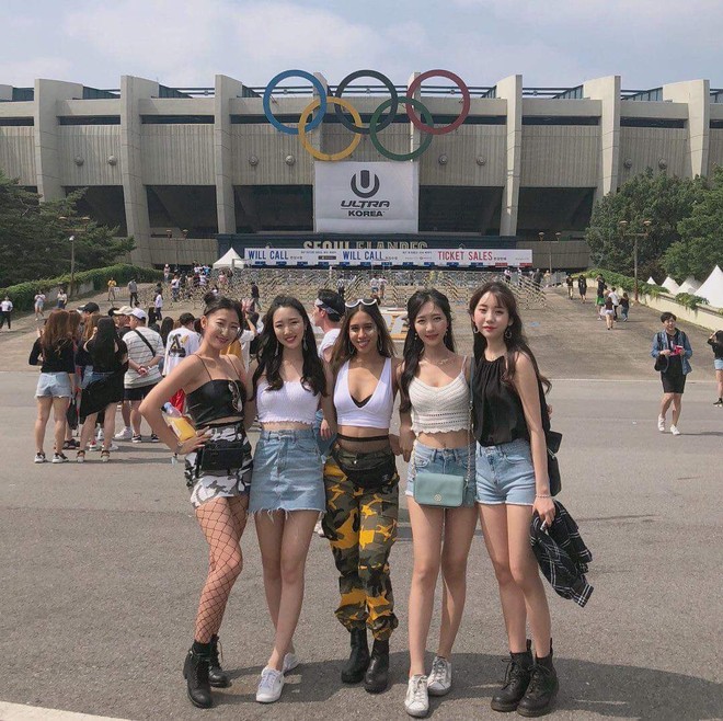 Ultra Hàn Quốc: Lễ Hội Tụ Tập Nhiều Girl Xinh, Sexy Bỏng Mắt Nhất Châu Á! -  Guu.Vn