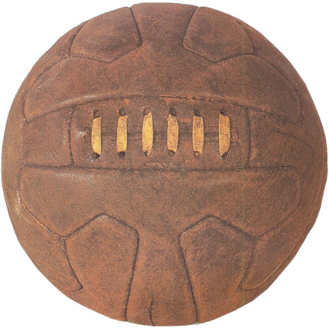 Đ&acirc;y l&agrave; những quả b&oacute;ng được d&ugrave;ng trong lịch sử World Cup, xem muốn xỉu v&igrave; quả b&oacute;ng đầu ti&ecirc;n - Ảnh 2.