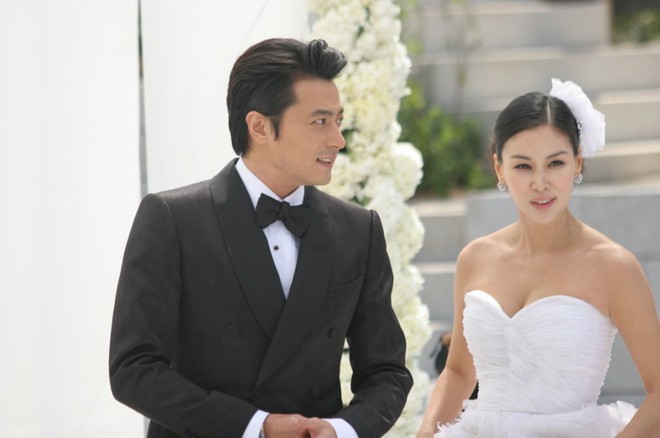 Top đám cưới có dàn khách mời khủng nhất xứ Hàn: Song Song lép vế trước Jang Dong Gun, Lee Byung Hun mời sao Hollywood - Ảnh 10.