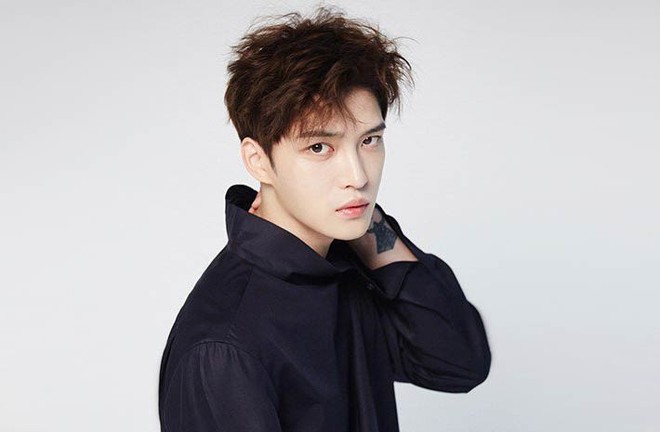 Jaejoong (JYJ) lần đầu biểu diễn trên Music Station của Nhật sau 10 năm kể từ khi rời DBSK - Ảnh 1.