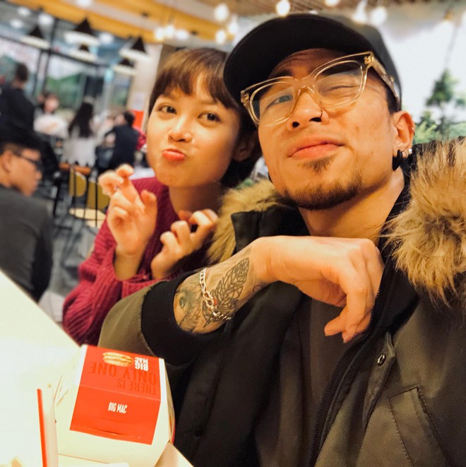Mờ Naive khoe ảnh t&igrave;nh cảm b&ecirc;n bạn trai rapper sau thời gian im hơi lặng tiếng - Ảnh 7.