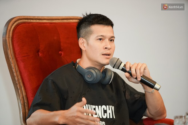 Đạo diễn Việt Tú nói về yêu cầu nghiêm ngặt của chủ nhân hit Despacito: Đó là đặc quyền xứng đáng của bất kỳ nghệ sĩ nào, kể cả Việt Nam - Ảnh 3.