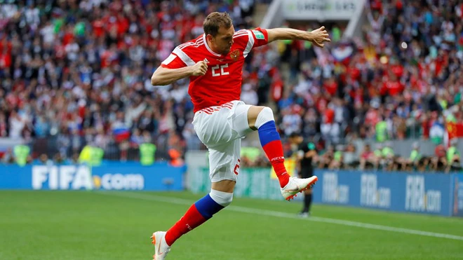 Trai đẹp Golovin tỏa sáng, giúp Nga thắng đậm trận khai màn World Cup 2018 - Ảnh 7.