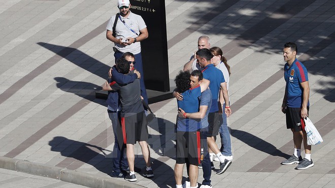 Tại World Cup 2018, T&acirc;y Ban Nha c&oacute; buổi tập đầu ti&ecirc;n sau sa thải HLV - Ảnh 7.