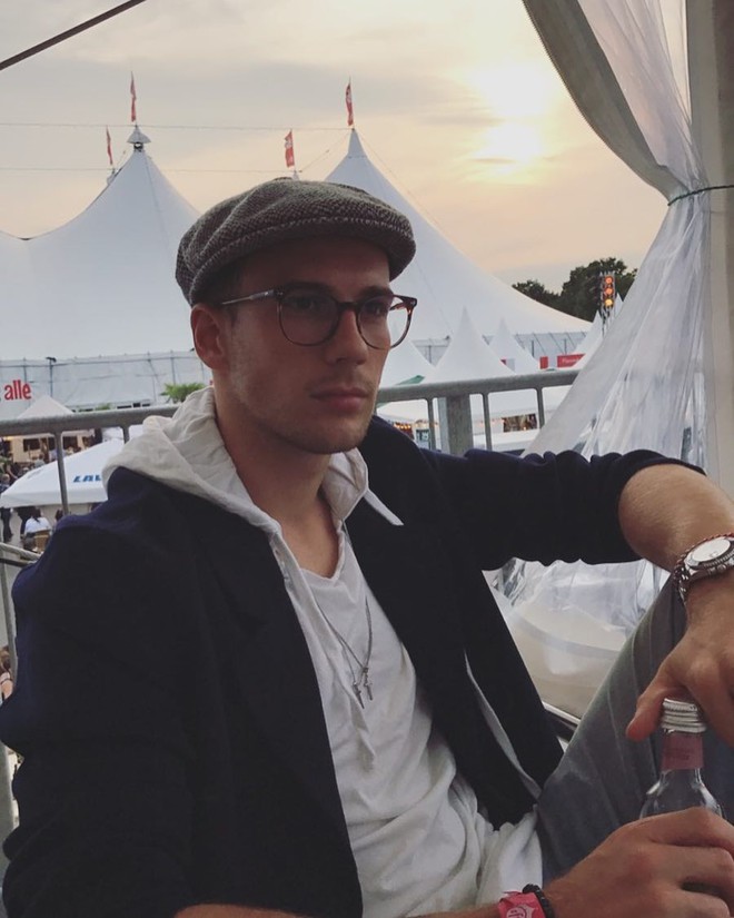 Ăn mặc bảnh bao, thần thái xuất sắc: Tiền vệ đội tuyển Đức chính là crush mới của hội fan girl xuyên lục địa - Ảnh 8.