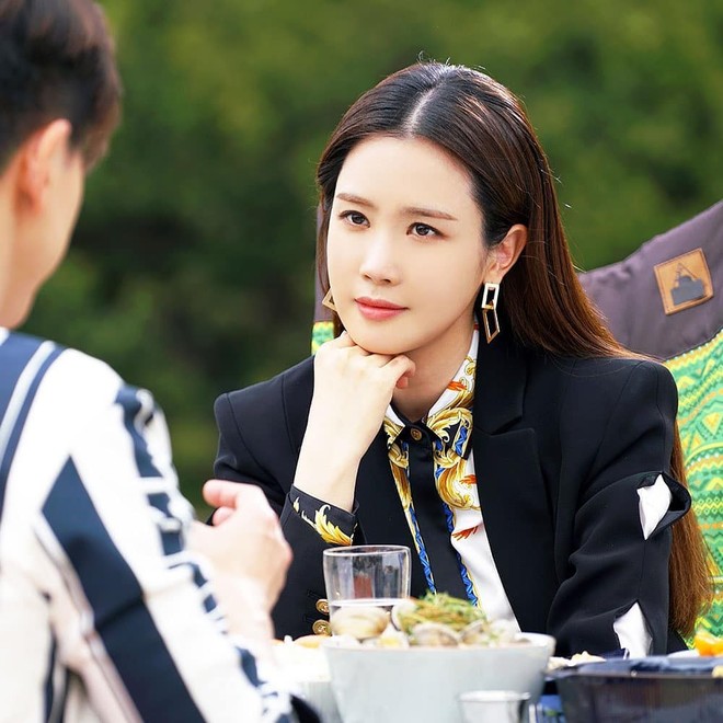 Những mỹ nh&acirc;n thừa nhận dao k&eacute;o hiếm c&oacute;: Kh&ocirc;ng những kh&ocirc;ng bị n&eacute;m đ&aacute; m&agrave; c&ograve;n được t&ocirc;n vinh v&igrave; qu&aacute; đẹp - Ảnh 11.