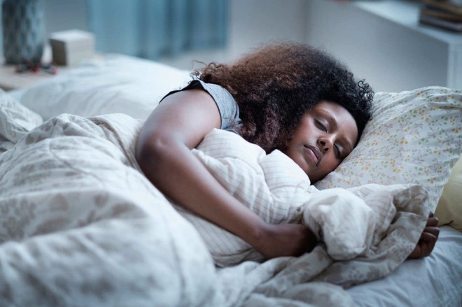 Ngủ cũng có thể giúp giảm cân nếu bạn có những thói quen này - Ảnh 3.