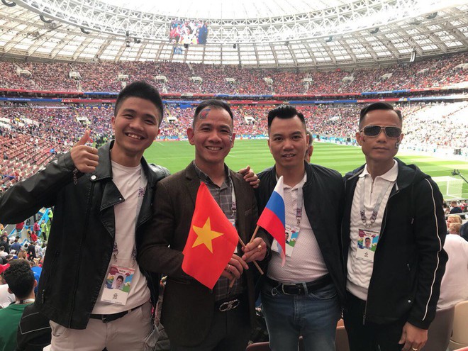 Dẫn trước 2:0, du học sinh Việt cùng người dân Nga hát vang bài ca chiến thắng ở thủ đô Moscow - Ảnh 6.