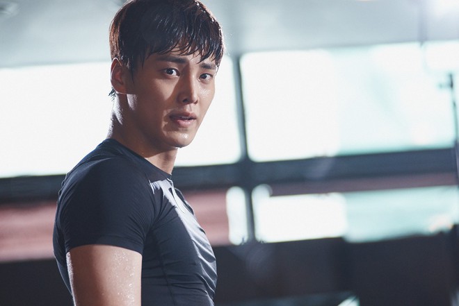 Ai cũng choáng khi biết tuổi thật của mỹ nam thủ vai anh trai Park Seo Joon trong Thư Ký Kim - Ảnh 2.