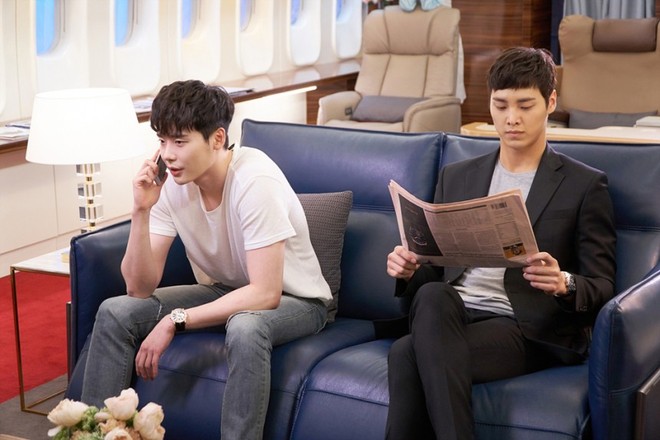 Ai cũng choáng khi biết tuổi thật của mỹ nam thủ vai anh trai Park Seo Joon trong Thư Ký Kim - Ảnh 5.