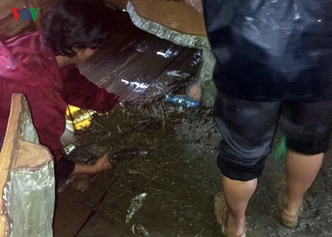 Ng&ocirc;i l&agrave;ng đẹp nhất T&acirc;y Bắc tan hoang sau trận mưa dị thường - Ảnh 13.