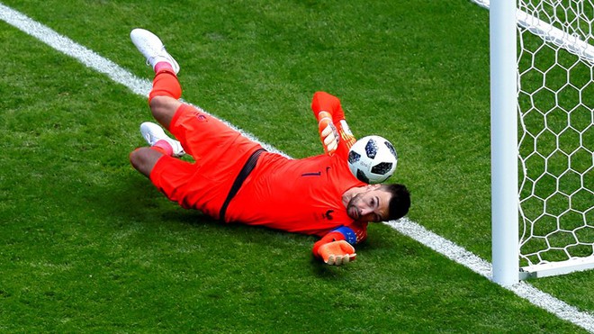 Pogba tỏa s&aacute;ng gi&uacute;p Ph&aacute;p gi&agrave;nh chiến thắng nghẹt thở ng&agrave;y ra qu&acirc;n - Ảnh 6.