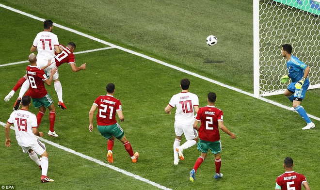 D&agrave;n trai đẹp Iran ki&ecirc;n cường gi&agrave;nh chiến thắng ng&agrave;y ra qu&acirc;n ở World Cup 2018 - Ảnh 4.
