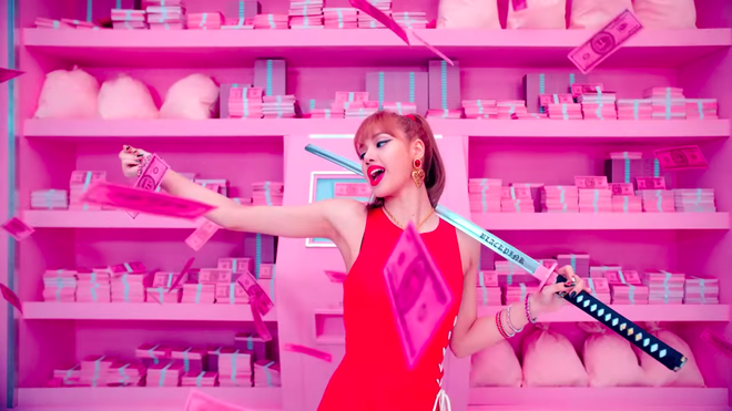 Nguy hiểm không kém Taylor Swift, Black Pink cũng để lại 17 thông điệp ẩn đầy tính khiêu chiến trong MV mới - Ảnh 24.