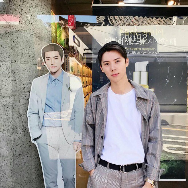 Đỉnh cao Fanboy: Mê Sehun (EXO) đến nỗi thấy mình giống như anh em sinh đôi của thần tượng - Ảnh 1.