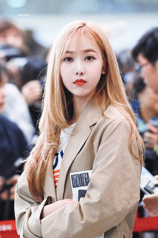 2 mỹ nh&acirc;n n&oacute;ng bỏng sinh năm 1995 l&ecirc;n top idol nữ hot nhất, SNSD rục rịch trở lại cũng đủ sức v&agrave;o top 10 - Ảnh 3.