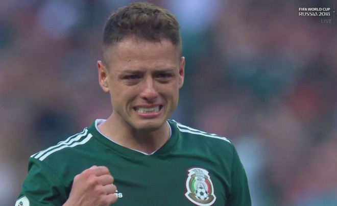 Chicharito khóc nức nở sau khi thắng sốc tuyển Đức - Ảnh 3.