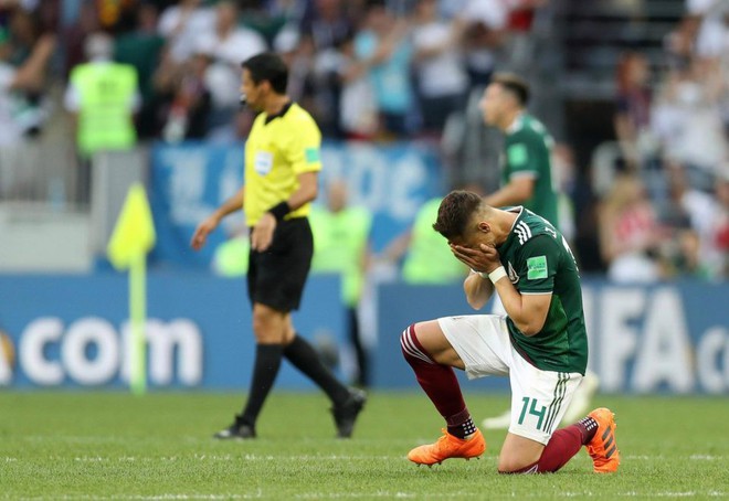 Chicharito khóc nức nở sau khi thắng sốc tuyển Đức - Ảnh 4.
