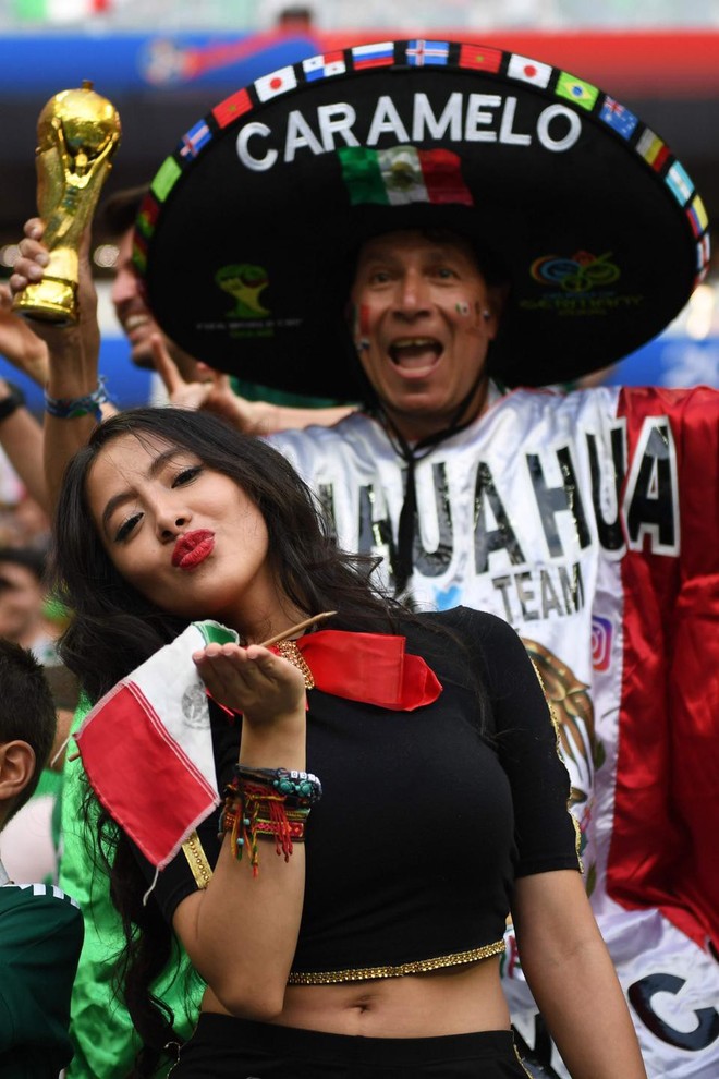 Fan nữ Mexico lấn át nhan sắc Đức trên khán đài World Cup 2018 - Ảnh 4.