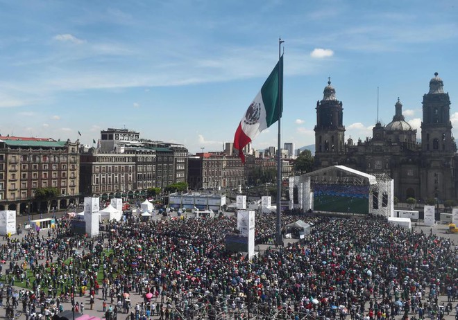Chuyện lạ World Cup: Động đất xảy ra ở Mexico chỉ v&igrave; fan nhảy l&ecirc;n ăn mừng b&agrave;n v&agrave;o lưới tuyển Đức - Ảnh 2.