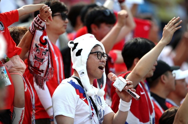 World Cup 2018: Những bóng hồng Hàn Quốc khoe sắc trên khán đài - Ảnh 10.