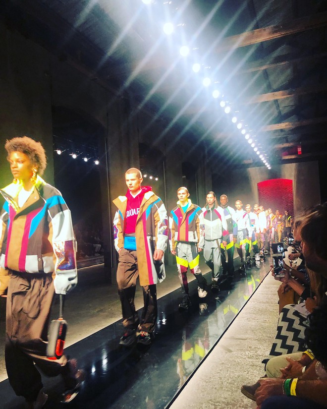 V&otilde; Cảnh được mời dự show, Vũ Khắc Tiệp ngồi h&agrave;ng ghế đầu trong show Dsquared2 tại Tuần lễ thời trang nam Milan 2018 - Ảnh 6.