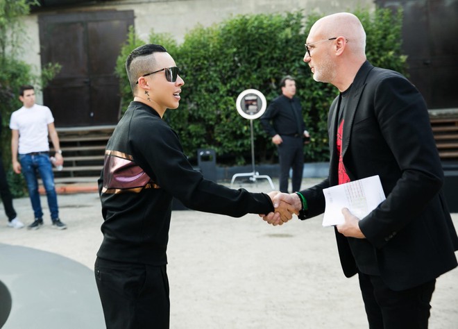 V&otilde; Cảnh được mời dự show, Vũ Khắc Tiệp ngồi h&agrave;ng ghế đầu trong show Dsquared2 tại Tuần lễ thời trang nam Milan 2018 - Ảnh 9.
