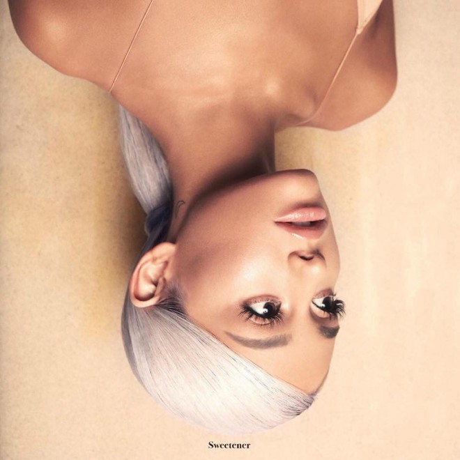 Ariana Grande ra MV mới mà như thách thức thị giác người xem, khung cảnh tối mù lại còn nhảy múa loạn xạ - Ảnh 4.