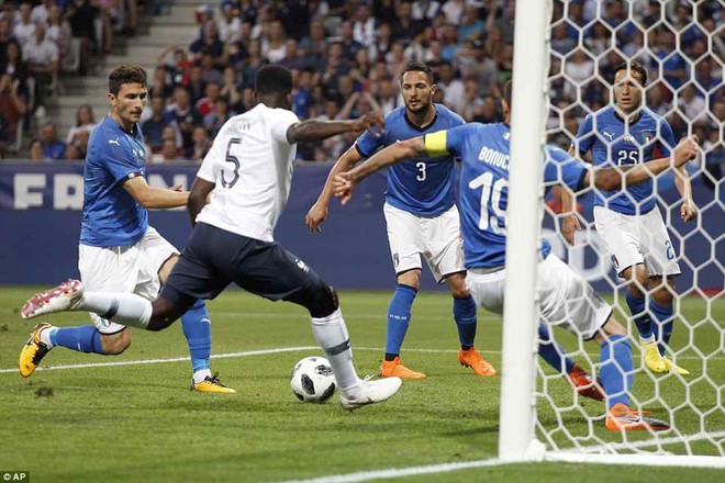 Đè bẹp Italia, Pháp khoe sức mạnh trước thềm World Cup 2018 - Ảnh 3.