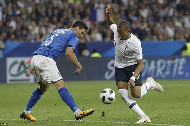 Đè bẹp Italia, Pháp khoe sức mạnh trước thềm World Cup 2018 - Ảnh 13.
