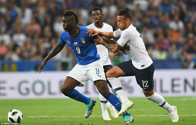 Đè bẹp Italia, Pháp khoe sức mạnh trước thềm World Cup 2018 - Ảnh 9.