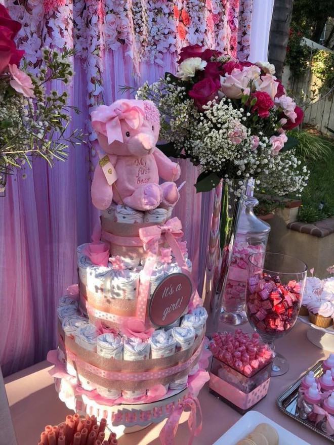 Thanh Thảo tổ chức tiệc baby shower trước ngày lâm bồn, Quang Dũng tới chúc mừng  - Ảnh 4.