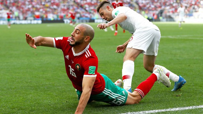 Ronaldo lại đ&oacute;ng vai người h&ugrave;ng, Bồ Đ&agrave;o Nha tiễn Morocco về nước - Ảnh 3.