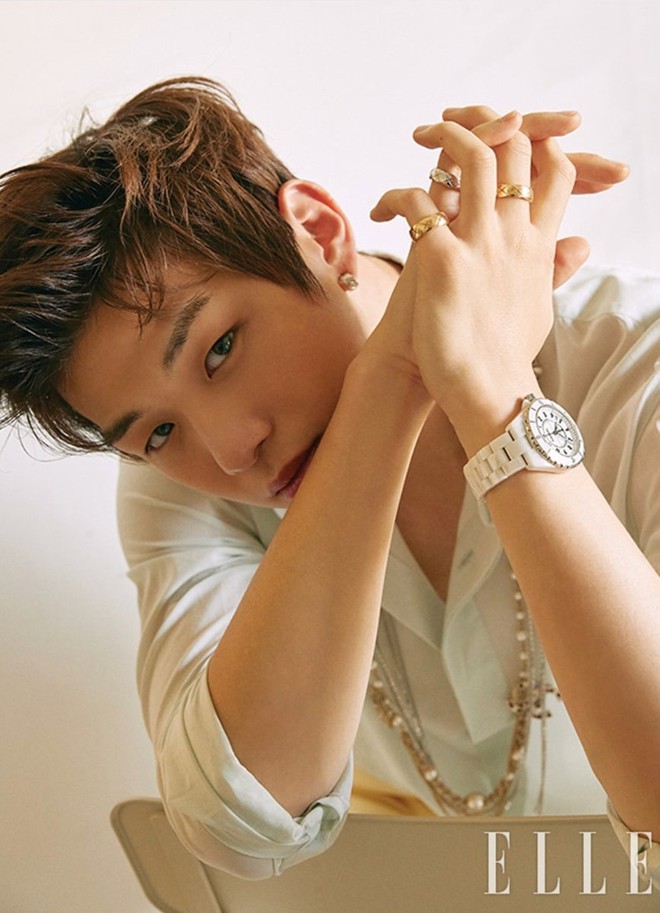 Mới xuất trận gần 2 năm, ấy thế mà center quốc dân Kang Daniel giờ đã là chàng thơ của Chanel - Ảnh 2.