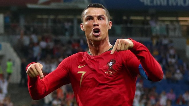 Ronaldo phá thêm một kỷ lục sau bàn thắng vào lưới Morocco - Ảnh 2.