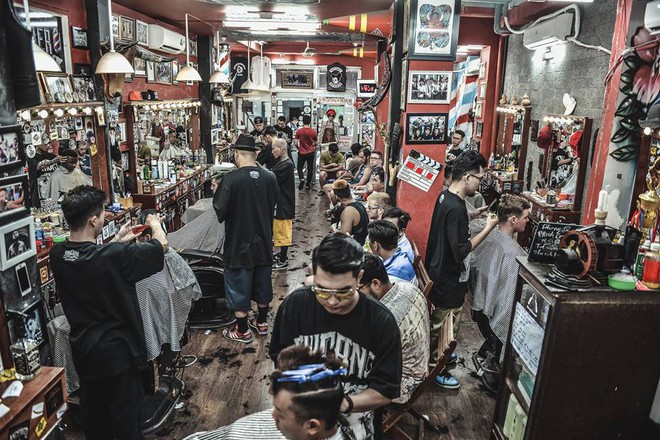 Ở Sài Gòn, nhất định phải thử ghé qua 3 tiệm này cắt tóc để trải nghiệm văn hoá quý ông  - Ảnh 25.