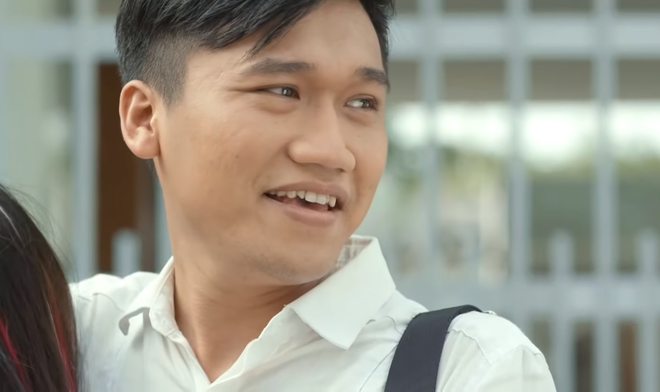 Kh&ocirc;ng c&ograve;n l&agrave; n&agrave;ng d&acirc;u cam chịu, Bảo Thanh lột x&aacute;c đến mức d&aacute;m đi cưa cảnh s&aacute;t giao th&ocirc;ng theo c&aacute;ch kh&ocirc;ng thể lầy hơn! - Ảnh 4.