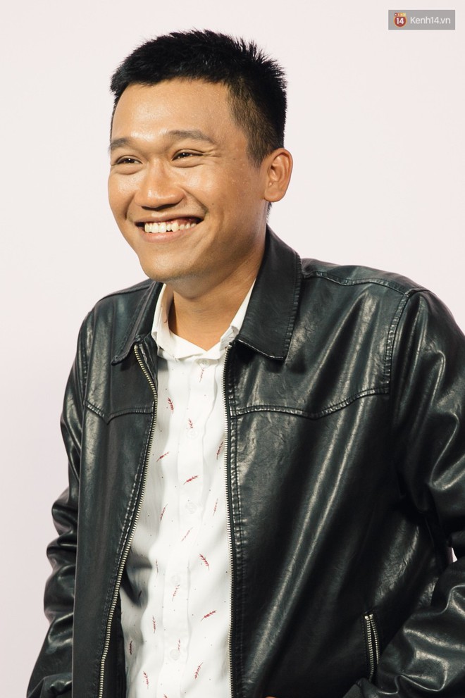 Mr Cần Tr&ocirc;- anh ch&agrave;ng CSGT đang chiếm spotlight tr&ecirc;n MXH: Con g&aacute;i chủ động qu&aacute;... m&igrave;nh sợ - Ảnh 4.