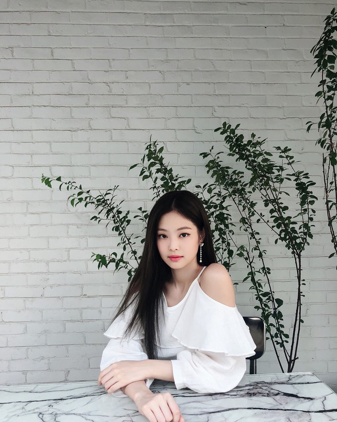 Instagram mới mở được 1 tuần, ảnh của Jennie (Black Pink) có gì hot mà toàn triệu view mỗi tấm? - Ảnh 11.