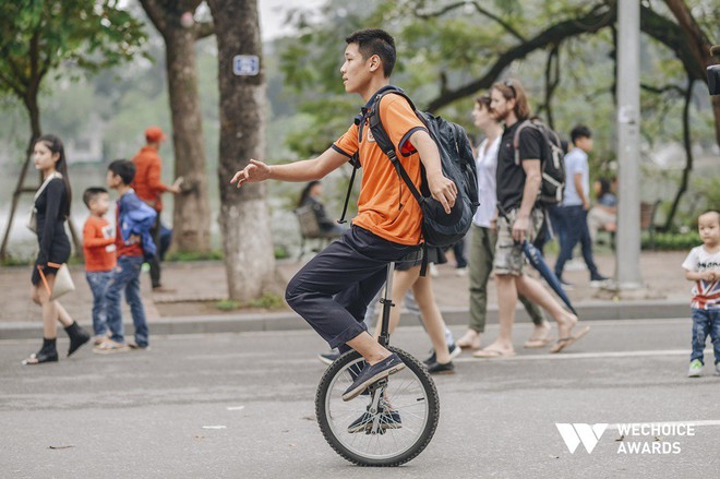 Phía sau hành trình kỳ diệu của một cậu bé tự kỷ trở thành Kỷ lục gia xiếc Việt Nam: Bây giờ mọi người nói thế nào, không quan trọng nữa! - Ảnh 4.