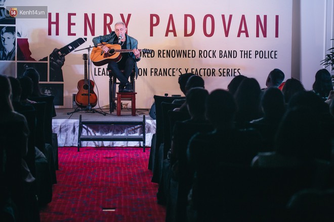 Gi&aacute;m khảo X-Factor Ph&aacute;p - huyền thoại guitar Henry Padovani m&ecirc; hoặc kh&aacute;n giả H&agrave; Nội - Ảnh 7.