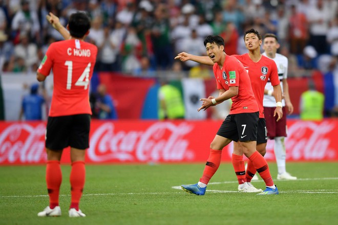 Sao Hàn Quốc để lại hình ảnh xúc động ở trận đấu với Mexico - Ảnh 4.