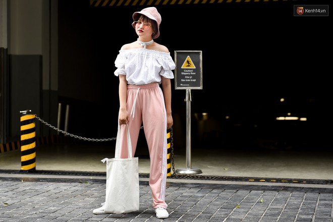 Street style 2 miền: Hà Nội ăn vận mát mẻ bao nhiêu Sài Gòn lại phang thời tiết bấy nhiêu - Ảnh 4.