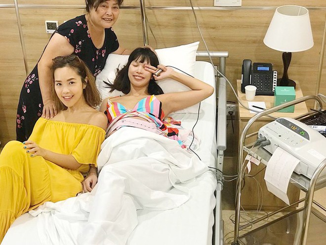 H&agrave; Anh si&ecirc;u mẫu đ&oacute;n con g&aacute;i đầu l&ograve;ng nặng 4,4 kg - Ảnh 2.