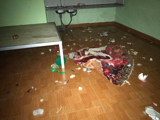 Chủ nhà trọ ám ảnh vì girl xinh chuyển phòng tặng lại nguyên bãi rác và phân chó - Ảnh 3.