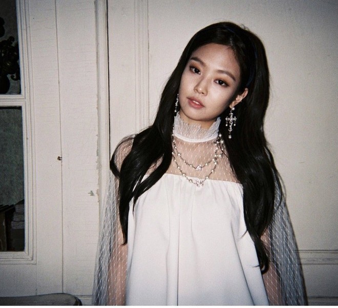 Bị gọi là “G-Dragon phiên bản nữ”, Jennie (Black Pink) đã có cách ứng xử vô cùng thông minh - Ảnh 8.