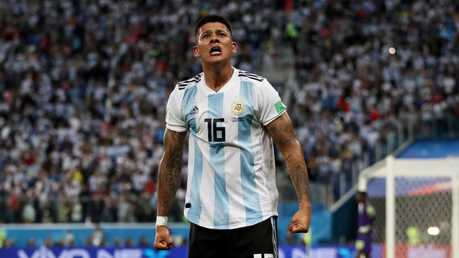 Khi Argentina kh&ocirc;ng c&ograve;n l&agrave; đội b&oacute;ng 1 người, tất cả c&ugrave;ng ch&aacute;y với Messi - Ảnh 6.